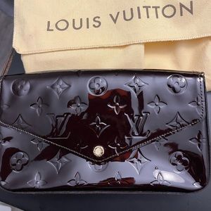Authentic Louis Vuitton Felicie Pochette (Clutch only) - Amarante Vernis